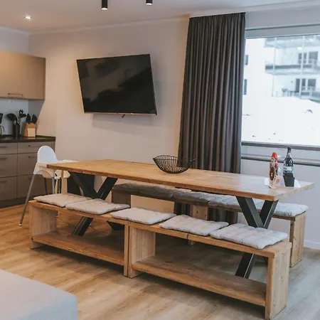 Schneeglueck Und Schneeliebe Gruppenunterkunft Mit Sauna Und Terrasse Fuer Bis Zu 21 Personen * Winterberg